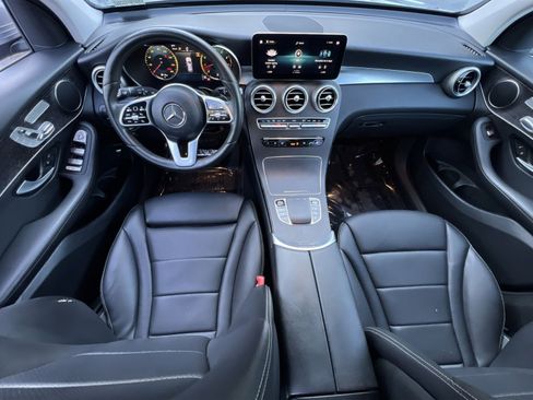 Used 2021 Mercedes-Benz GLC 300 4MATIC w/ Premium Package image 28