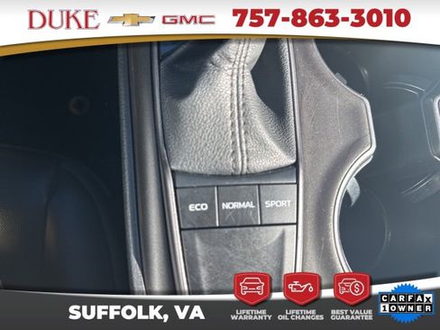 Used 2023 Toyota Camry SE image 15