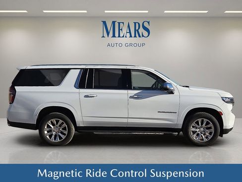 Used 2023 Chevrolet Suburban Premier image 6