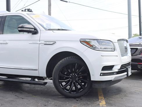 Used 2020 Lincoln Navigator Reserve w/ Luxury Package AWD/4WD image 3