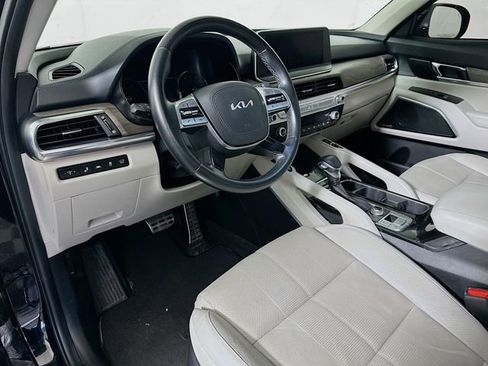Used 2022 Kia Telluride SX w/ Nightfall Edition Package image 10