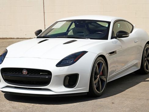 Used 2019 Jaguar F-TYPE R-Dynamic RWD image 45