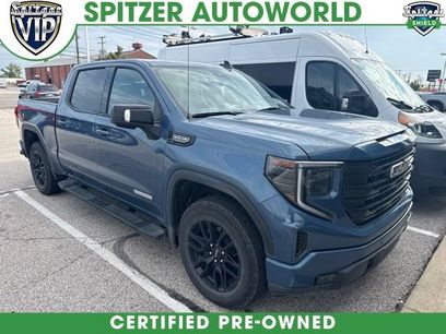 Used 2025 GMC Sierra 1500 Elevation w/ Elevation Premium Package