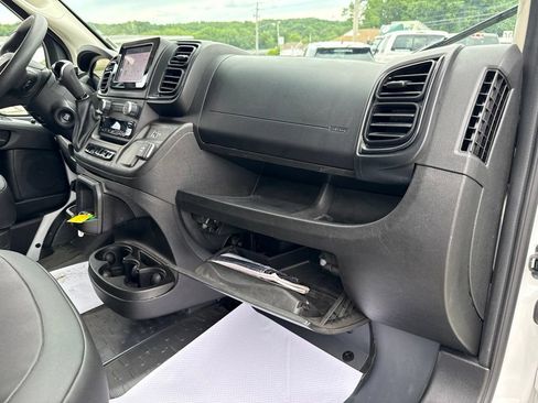 Used 2025 RAM ProMaster 2500 w/ Convenience Group FWD image 45