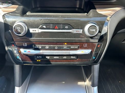 Used 2021 Ford Explorer Limited w/ Hybrid Equipment Group 310A image 28