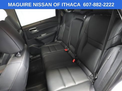 Used 2021 Nissan Rogue SL AWD/4WD image 32