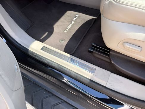 Used 2018 GMC Acadia Denali FWD image 15
