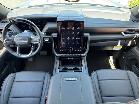 New 2026 GMC Yukon XL Denali w/ Denali Reserve Package AWD/4WD image 24