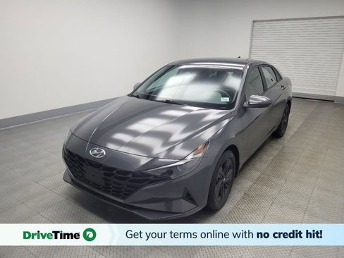 Used 2023 Hyundai Elantra SEL image 1