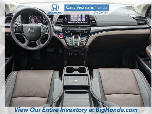 Certified 2026 Honda Odyssey Elite image 13
