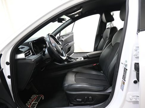 Used 2023 Kia K5 GT-Line FWD image 11
