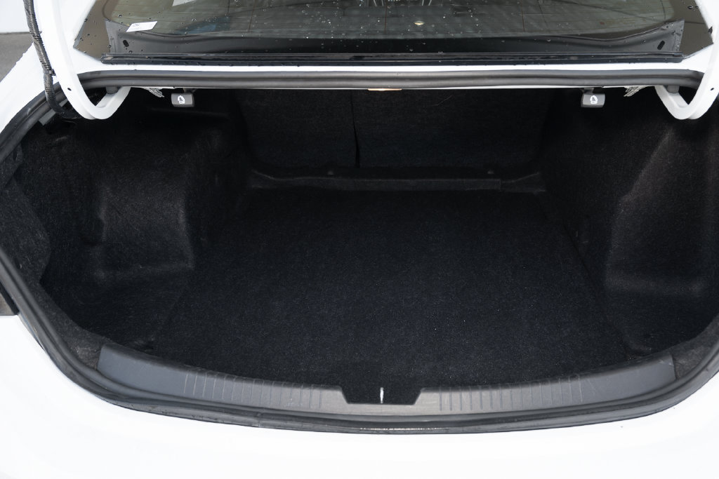 Used 2023 Chevrolet Malibu LT FWD image 38
