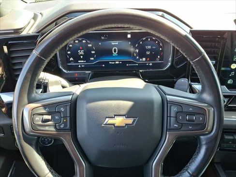 Used 2022 Chevrolet Silverado 1500 High Country w/ High Country Premium Package image 16