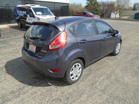 Used 2013 Ford Fiesta SE w/ Super Fuel Economy Pkg image 5
