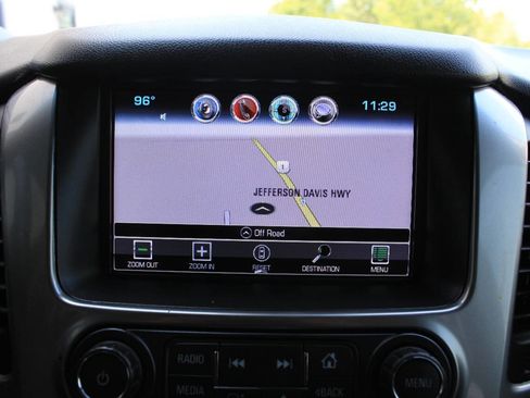 Used 2017 Chevrolet Suburban LT image 22