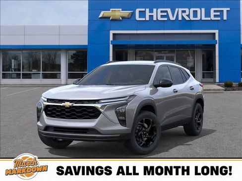 New 2026 Chevrolet Trax LT w/ Driver Confidence Package image 6
