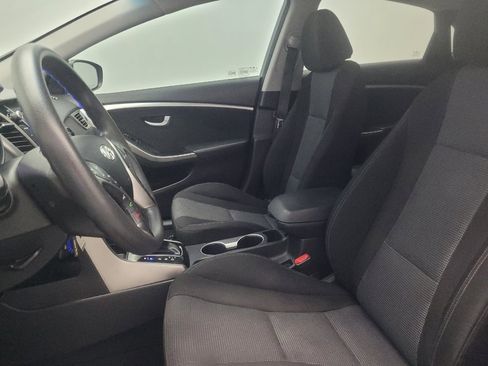Used 2016 Hyundai Elantra GT FWD image 17