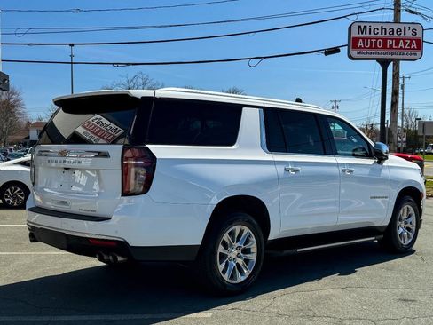 Used 2023 Chevrolet Suburban Premier image 4
