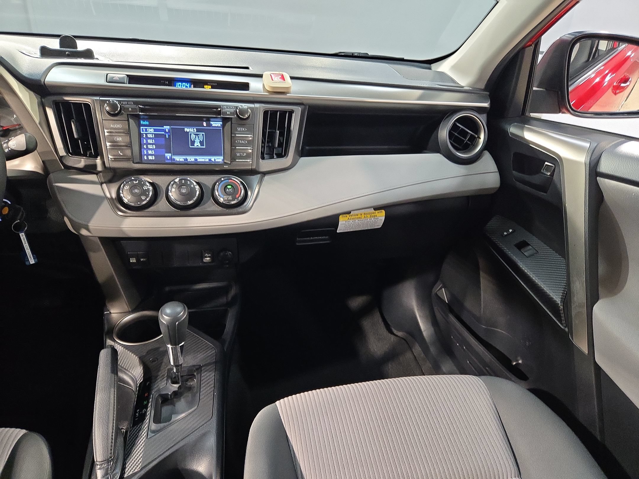 Used 2015 Toyota RAV4 LE FWD image 11