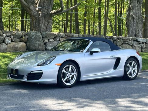 Used 2015 Porsche Boxster RWD image 19