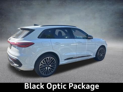 Certified 2025 Audi SQ5 Premium Plus w/ Premium Plus Package image 7