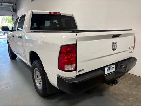 Used 2016 RAM 1500 ST w/ Popular Equipment Group AWD/4WD image 3