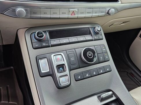 Used 2020 Hyundai Palisade Limited image 25