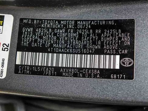 Used 2025 Toyota Camry SE FWD image 23