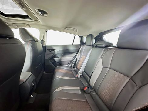 Used 2025 Subaru Crosstrek 2.5i Limited w/ Popular Package #4A image 16