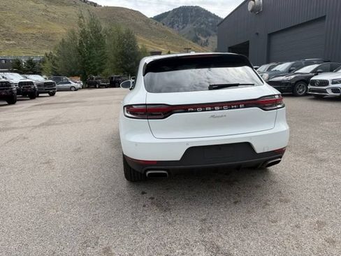 Used 2019 Porsche Macan AWD/4WD image 13