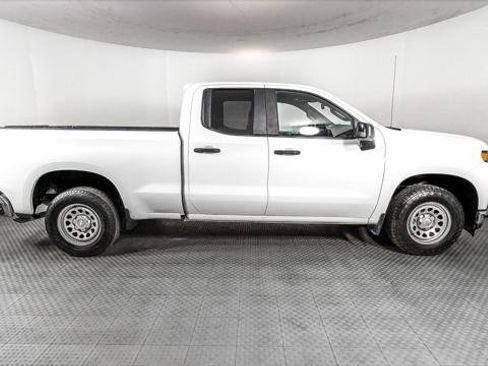 Used 2020 Chevrolet Silverado 1500 W/T w/ WT Safety Package RWD image 9