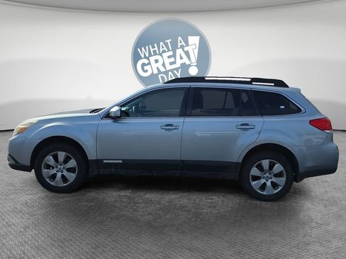Used 2012 Subaru Outback 2.5i Limited image 7