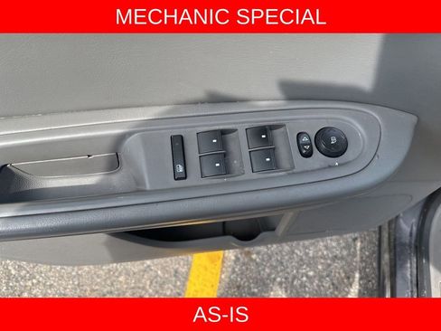 Used 2014 Chevrolet Traverse LT image 10