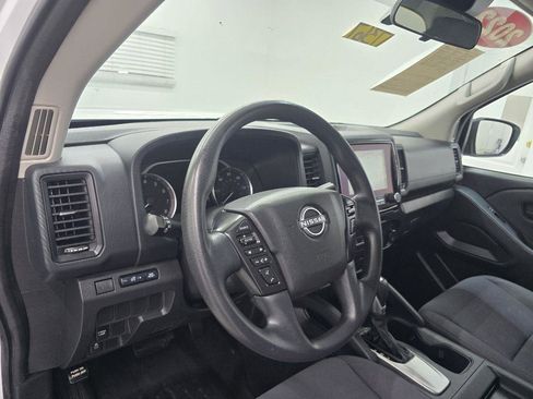 Used 2022 Nissan Frontier S RWD image 12