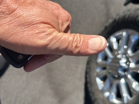 Used 2022 GMC Sierra 2500 Denali w/ Denali Ultimate Package image 5