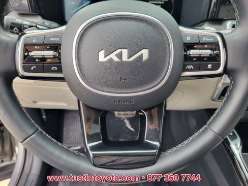 Used 2023 Kia Sorento SX Prestige w/ Panoramic Sunroof Package AWD/4WD image 21