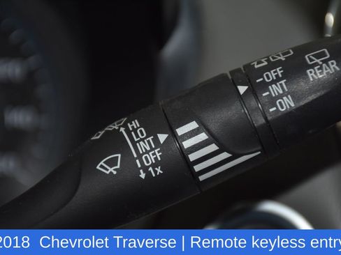 Used 2018 Chevrolet Traverse Premier w/ Driver Confidence II Package FWD image 12