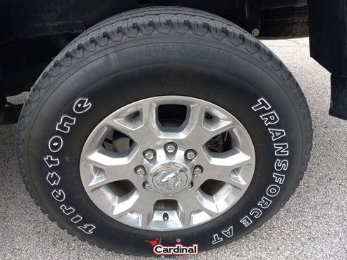 Used 2024 RAM 2500 Laramie image 15