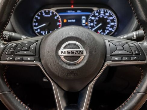 Used 2023 Nissan Sentra SR w/ Electronics Package FWD image 11