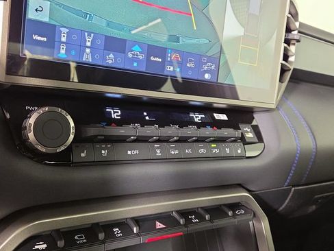 New 2026 Toyota Tundra Limited AWD/4WD image 18