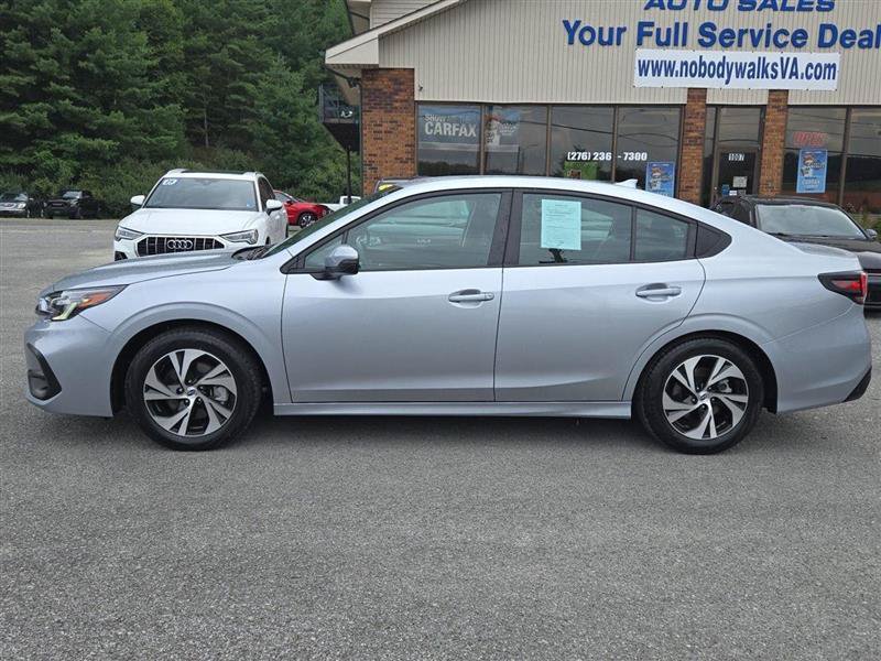 Used 2025 Subaru Legacy Premium AWD/4WD image 2