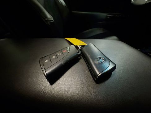 Used 2022 Lexus ES 350 w/ Premium Package image 42