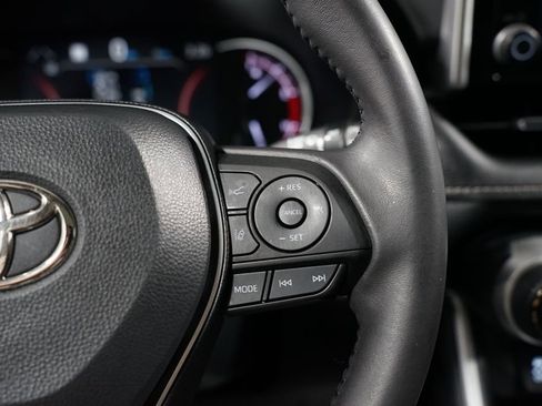 Used 2023 Toyota RAV4 XLE Premium image 13