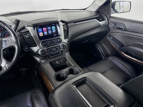 Used 2020 Chevrolet Suburban LT AWD/4WD image 25