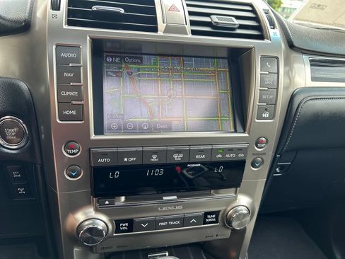 Used 2021 Lexus GX 460 Premium w/ Premium Package AWD/4WD image 21