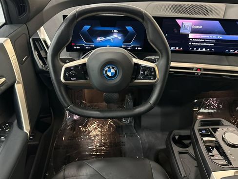 Used 2024 BMW iX xDrive50 AWD/4WD image 16