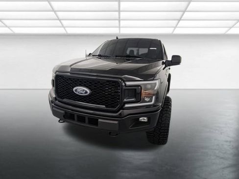 Used 2018 Ford F150 XLT w/ Equipment Group 302A Luxury AWD/4WD image 3