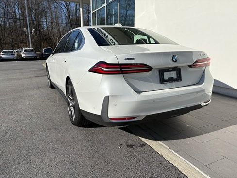 Used 2026 BMW 530i xDrive 530i xDrive w/ Premium Package image 3