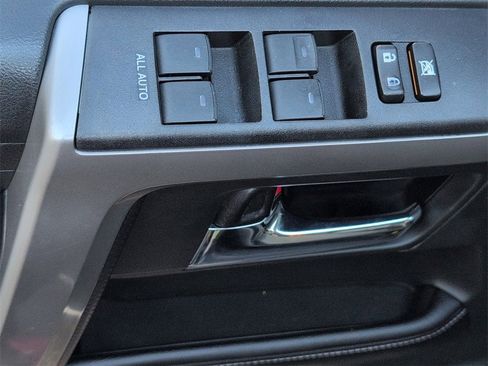 Used 2016 Toyota 4Runner SR5 image 16