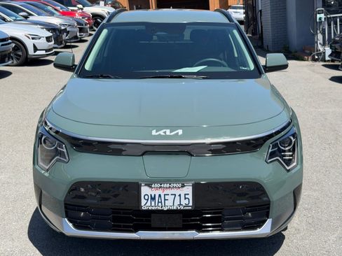 Used 2024 Kia Niro Wind FWD image 2